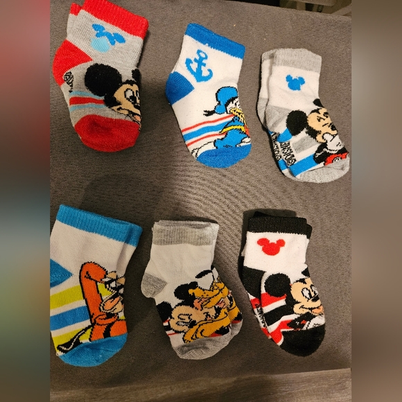 Bundle of baby mickey mouse socks - Picture 2 of 2